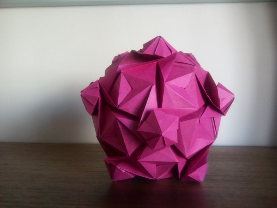 RHIZOME Kusudama de Xander Perrott